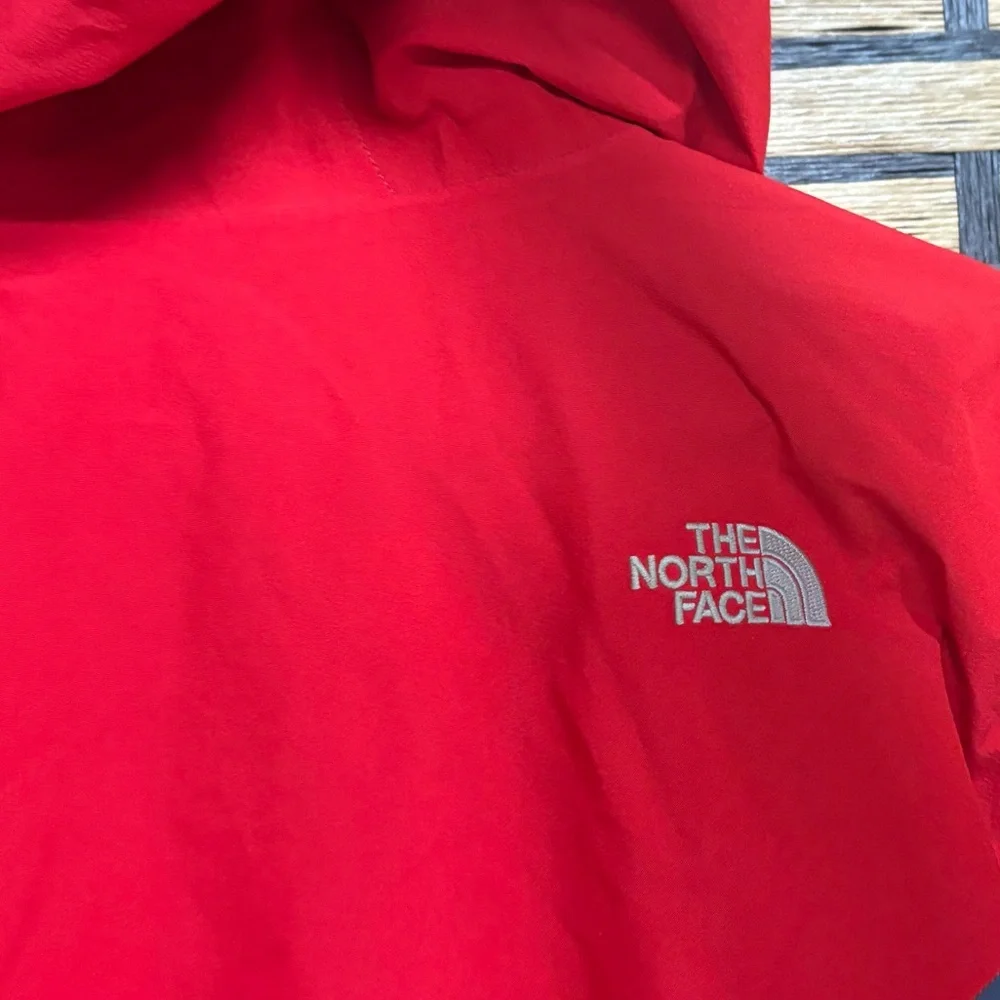 The‎ North Face Red Hyvent Jacket Boys Size XL (18/20)